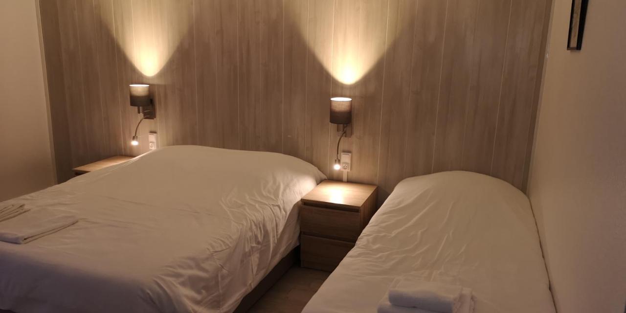 Hotel Du Cheval Blanc Cerizay Bilik gambar